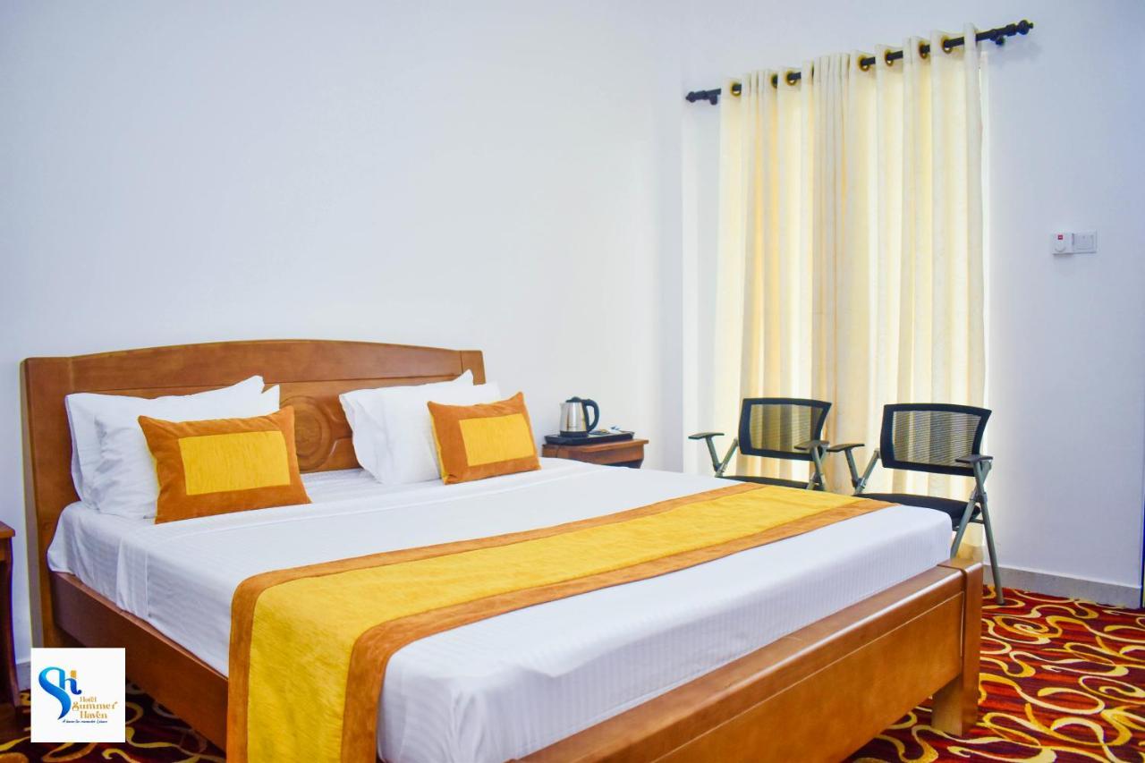 Hotel Summer Haven โปลอนนารูวา ภายนอก รูปภาพ