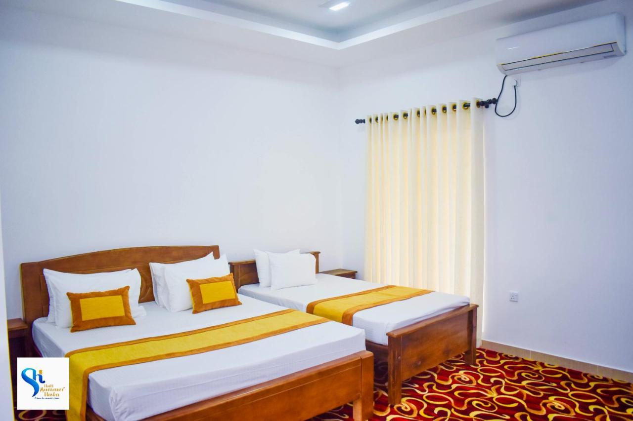 Hotel Summer Haven โปลอนนารูวา ภายนอก รูปภาพ